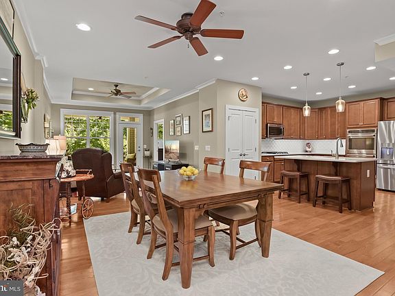 3rd image of 9842 Wilderness Ln