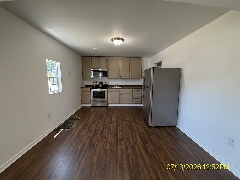 1215 E 28th St #1 — Photo 4