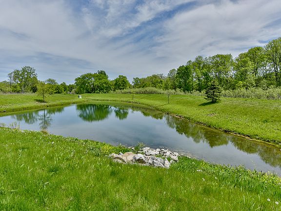 5th image of W162N5540 Westwind Dr