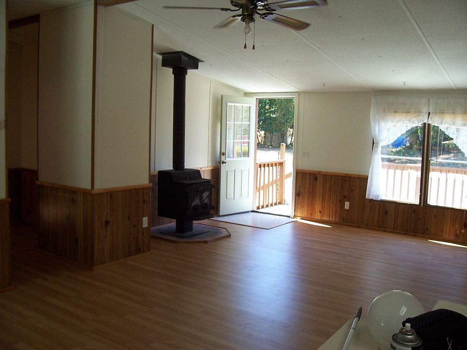 living room, air tight stove