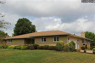 1st image of 8541 Fox Hollow Dr