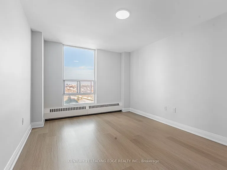 111 Ridelle Ave #1204 — Photo 21