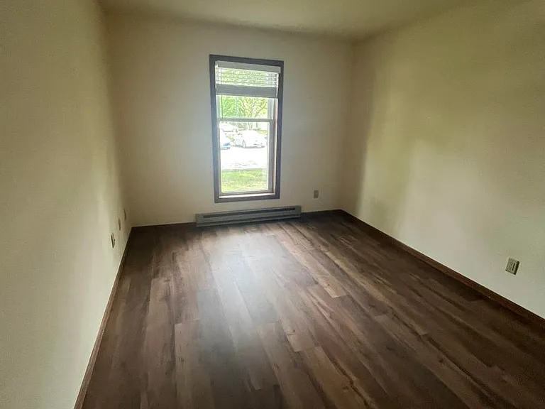 High Point Commons Apartments — Photo 34