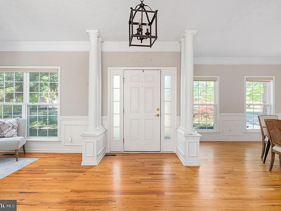 5th image of 100 Huntington Hills Ln
