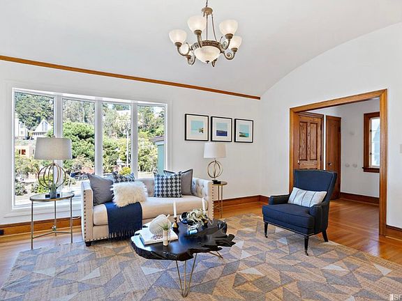 2nd image of 1031 Portola Dr