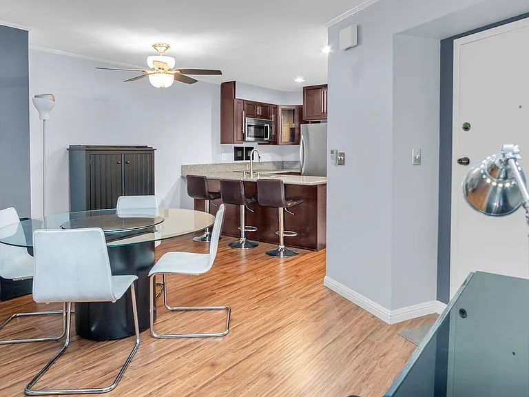 2260 N Cahuenga Blvd #106 — Photo 5