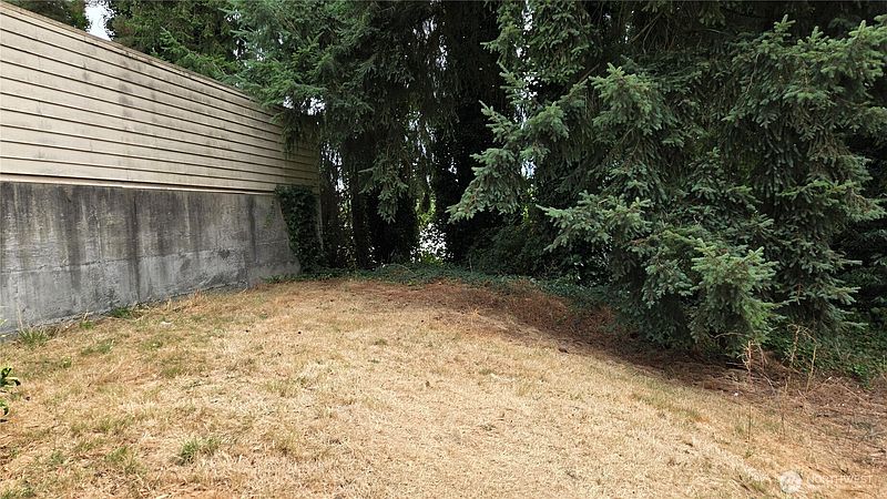 5th image of 845 NW 95th Street