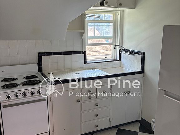 5th image of 1249 S Emerson Ave APT 8