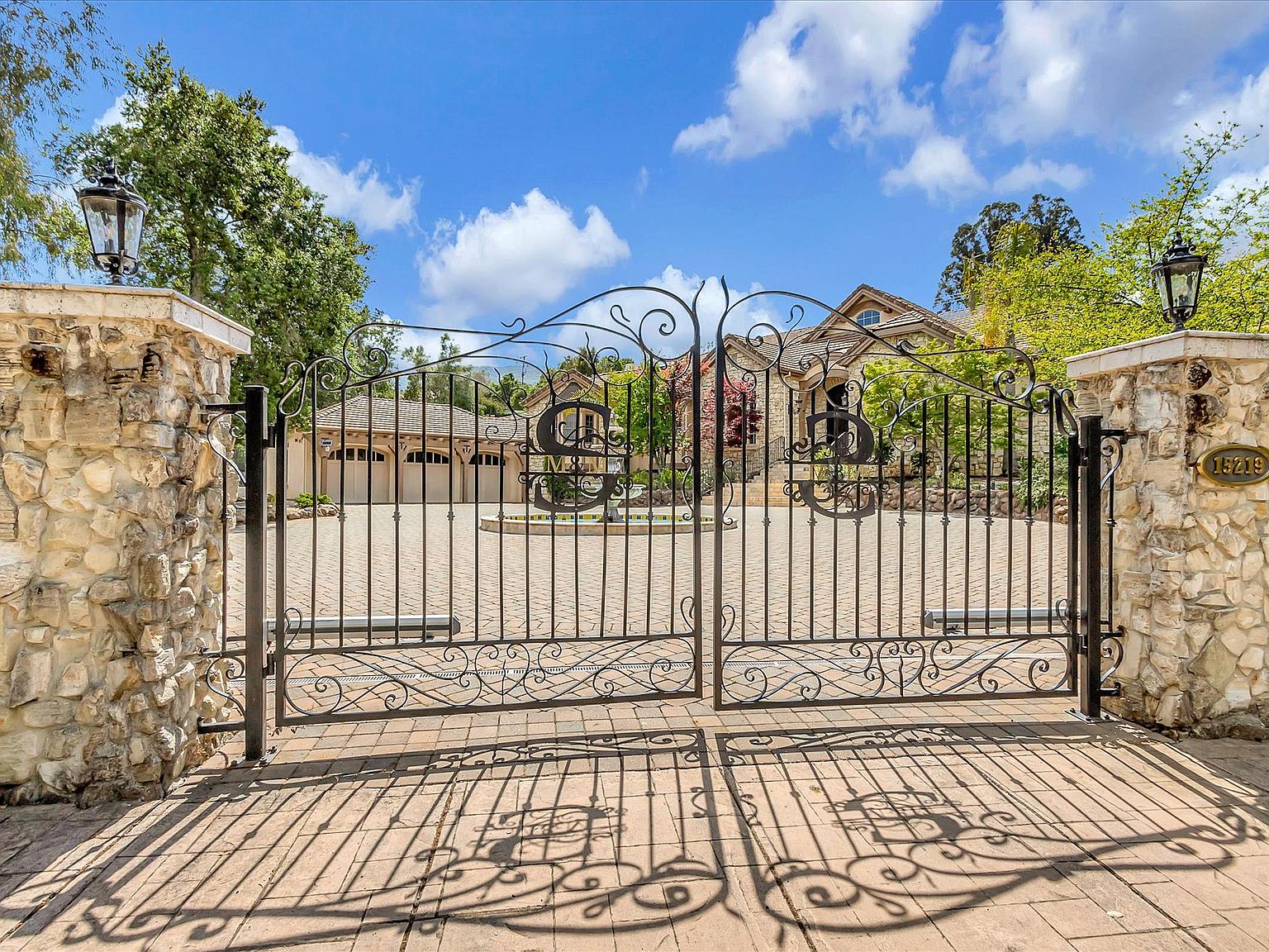 15219 Sobey Rd, Saratoga, CA 95070 Zillow