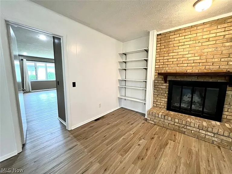 22410 Rock Creek Cir — Photo 18