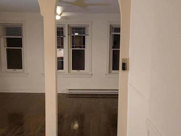 1832 Bolton St #3A — Photo 12