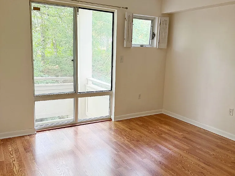 200 Falls Blvd #A104 — Photo 16