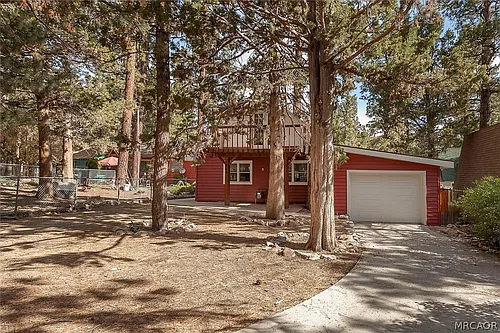 445 Booth Way Photo 1