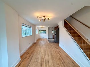 1300 Dexter Ter SE, Washington, DC 20020