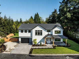 405 10th Ave, Milton, WA 98354