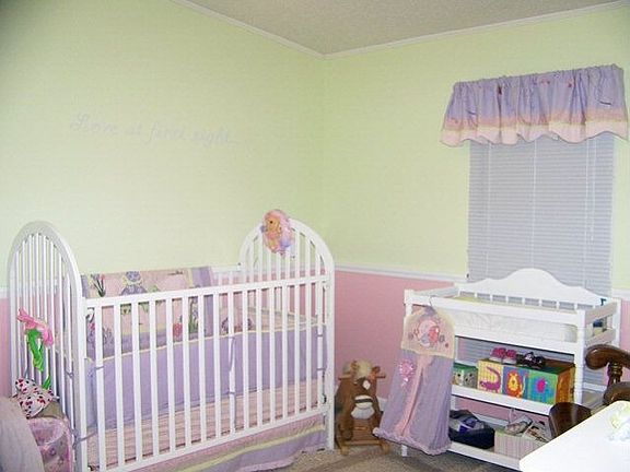 4th image of 1109 Pleasant Ct