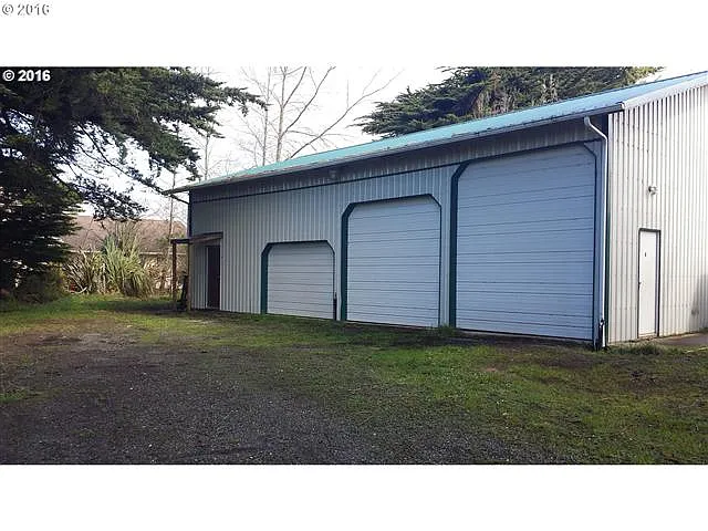 100 17th St SE photo 1