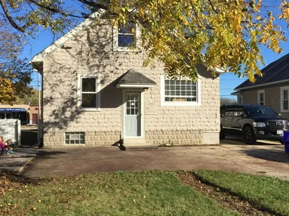 (undisclosed Address), Waukesha, WI 53188