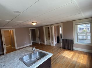 73 Court St APT A, Exeter, NH 03833
