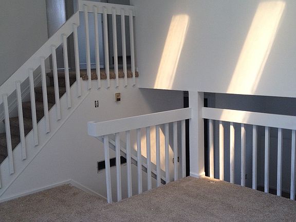 View from Living Room (w/valuted ceiling) looking at 2nd le