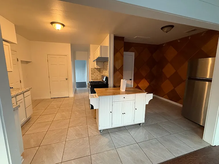 368 Weimar St #3 — Photo 7