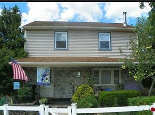 1811 N Churchtown Rd, Narvon, PA 17555