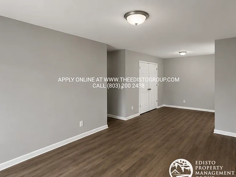 220-254 Taylor St — Photo 2