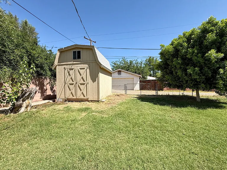 1514 W Rovey Ave — Photo 37