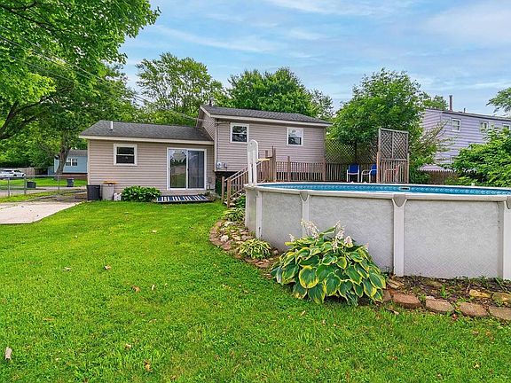 4th image of 3269 Sundale Rd