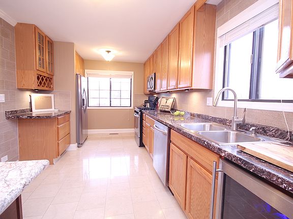 2nd image of 4170 Cove Dr