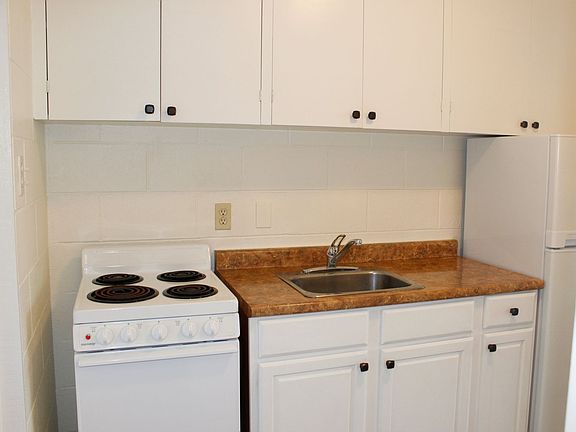 2nd image of 1697 Nana St APT 14