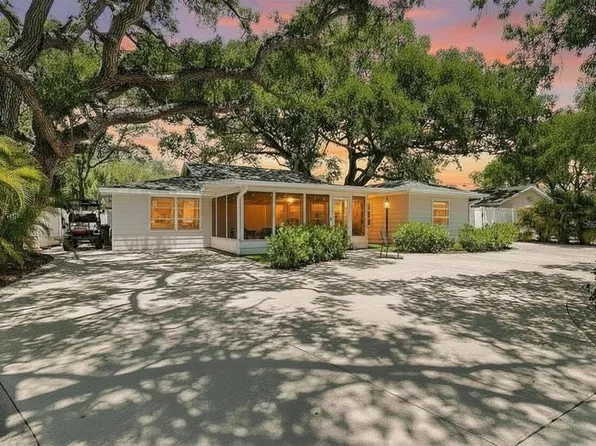 2215 Hibiscus St, Sarasota, FL 34239