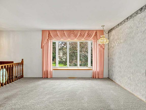 5th image of 4515 E Norquay Dr NW
