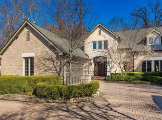 4 Lyonsgate Rd, Columbus, OH 43209