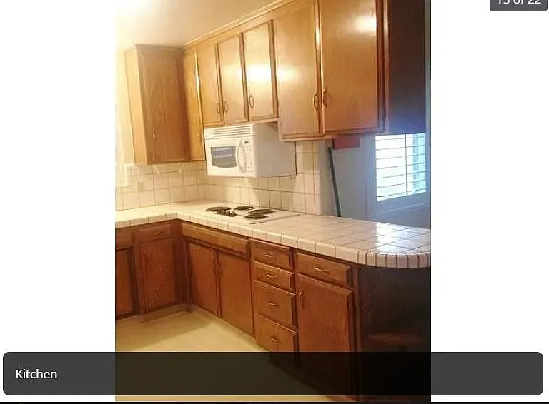 Kitchen View2