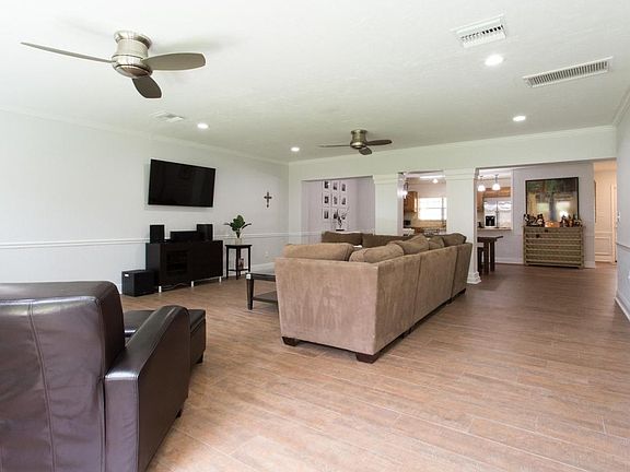 5th image of 4120 W Vasconia St