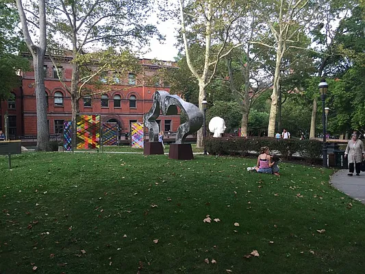 Rented by MNS | media 10