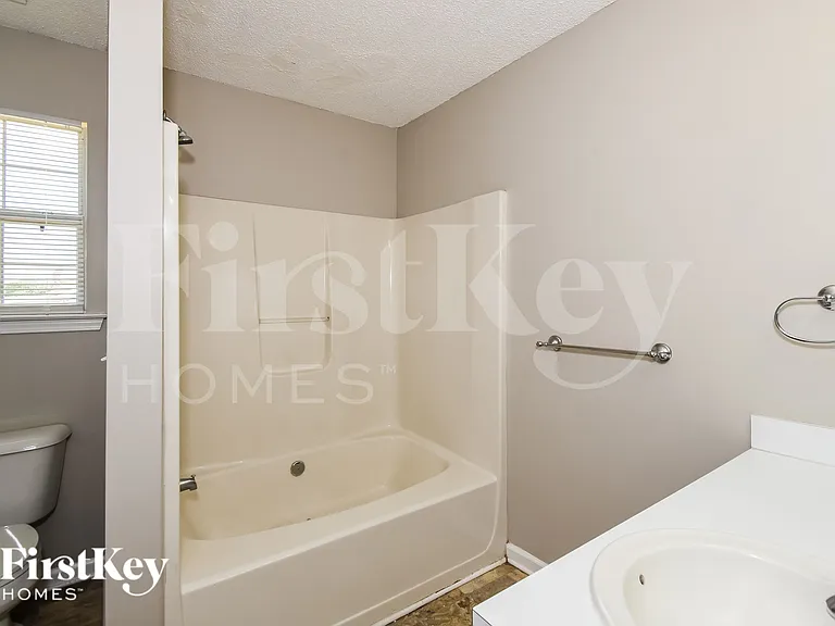 212 Station Way — Photo 9