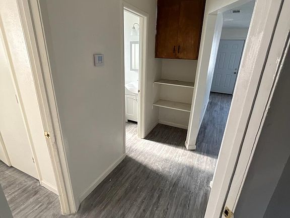 5th image of 10893 Hamill St #0