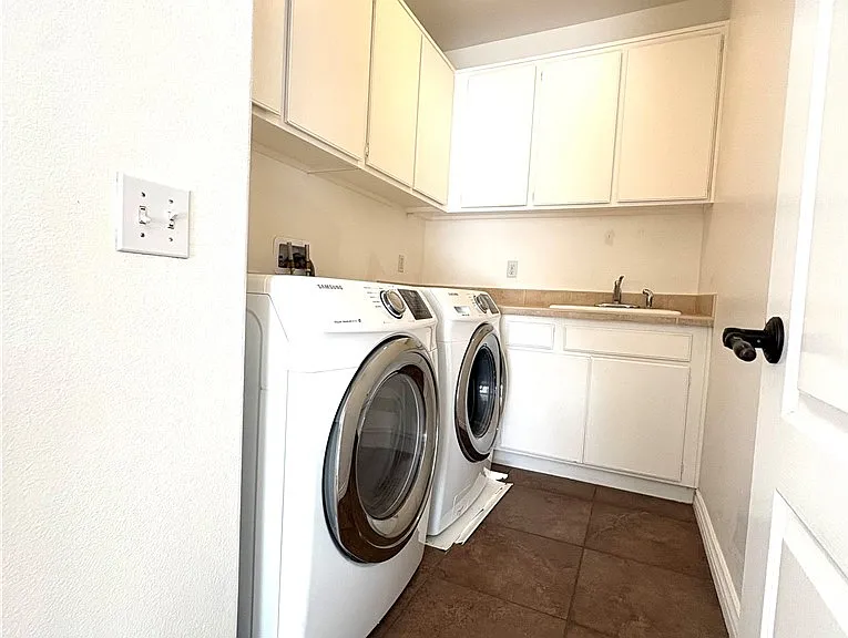 130 Melrose Dr — Photo 14