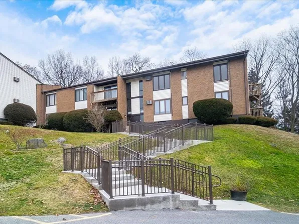 3 Hook Road #56G, Poughkeepsie, NY 12601