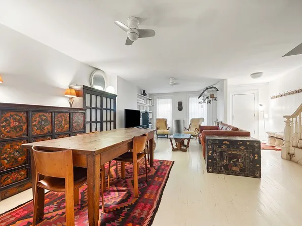 88 Pulaski St, Brooklyn, NY 11206