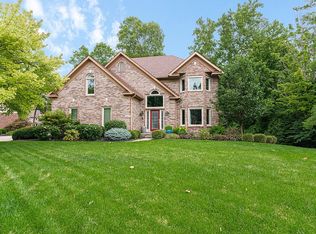 8413 Twin Pointe Cir, Indianapolis, IN