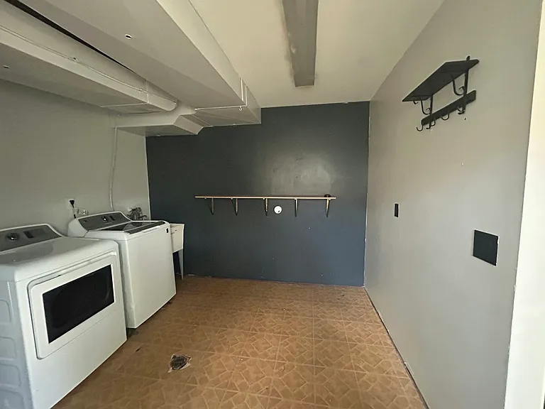 4987 Roosevelt Blvd — Photo 19