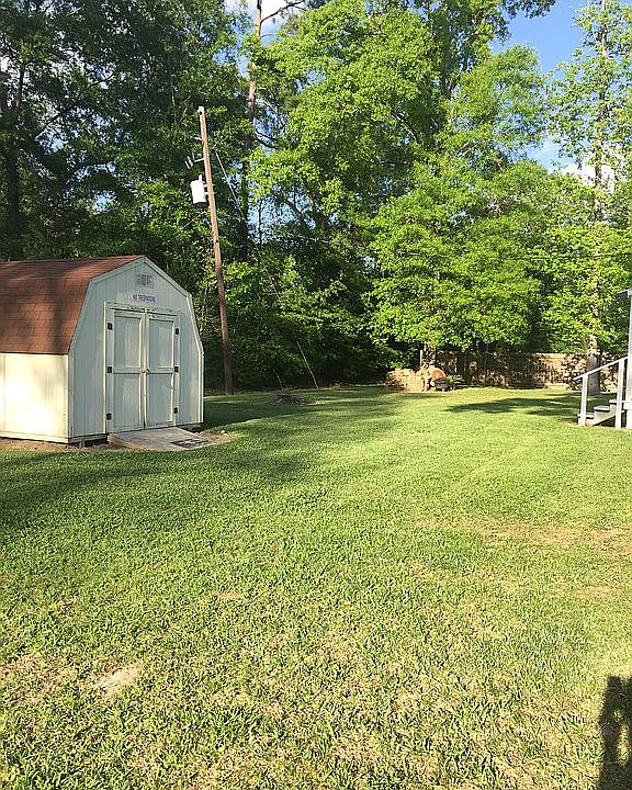 Back yard with shed. 