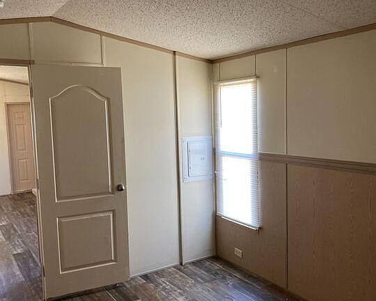 4th image of 3224 Bristol Ave