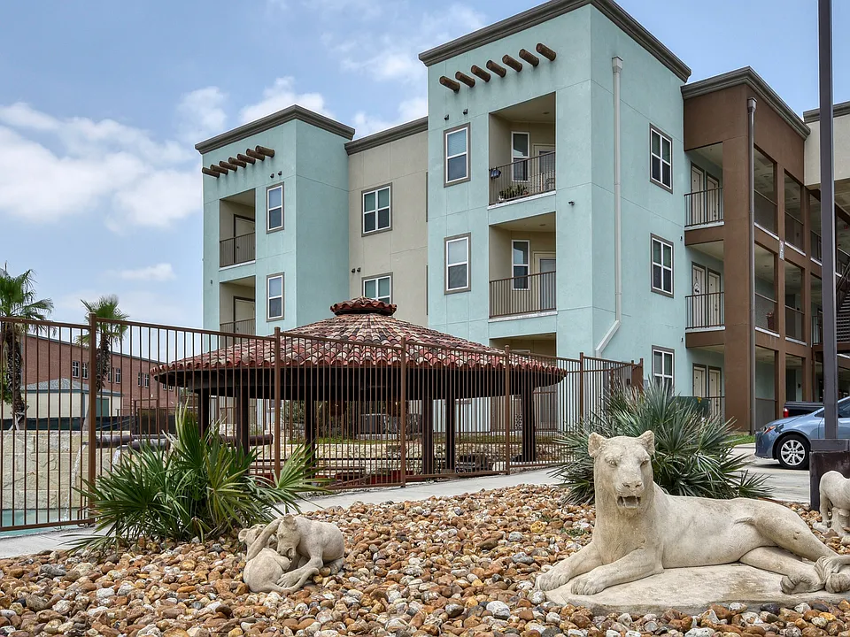 6011 Grissom Rd #2304