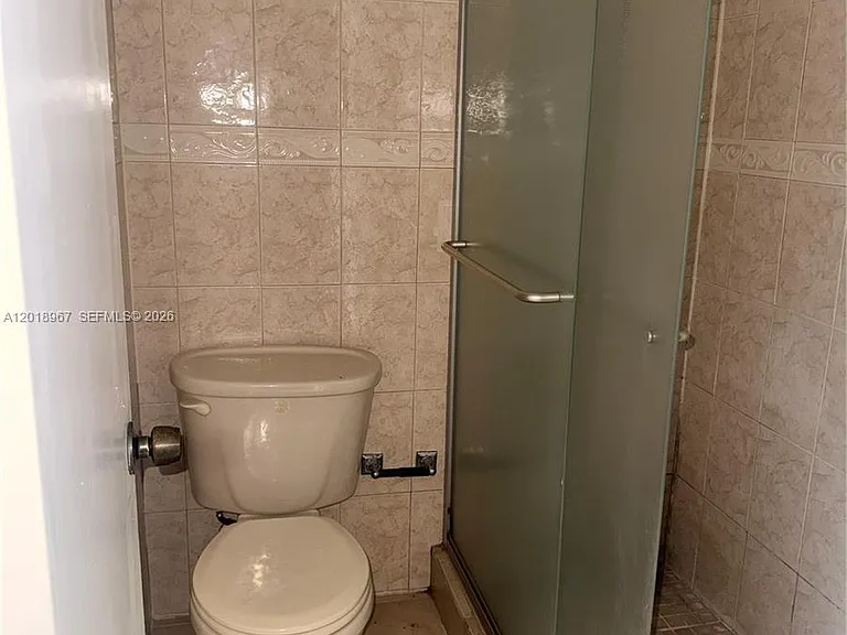 2025 NE 164th St #810 — Photo 15