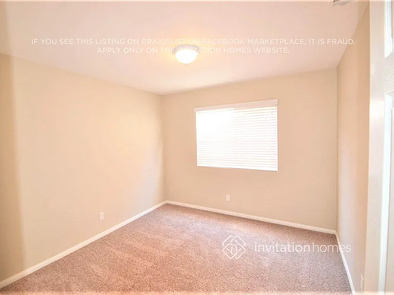 320 Perry Ellis Dr — Photo 6