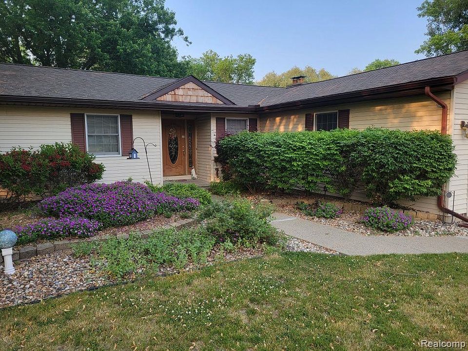1st image of 5143 Mellwood Dr